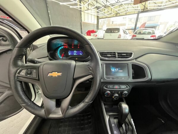 Chevrolet Onix LT 1.4 2014 Automático - Image 9