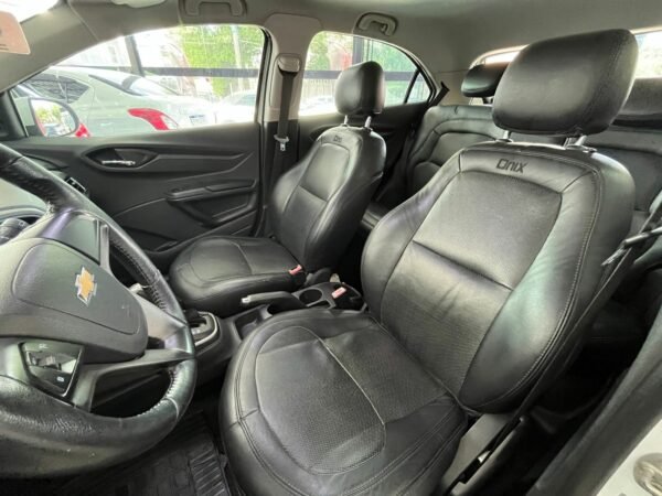 Chevrolet Onix LT 1.4 2014 Automático - Image 7