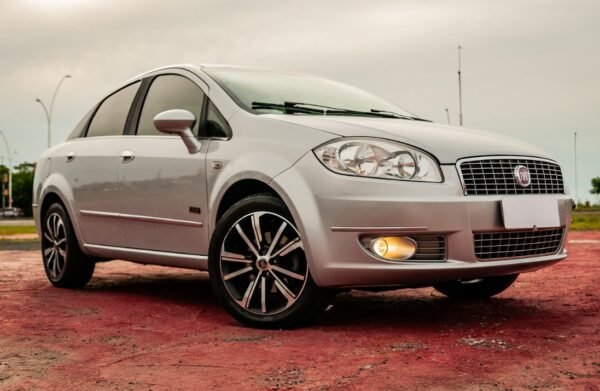 VENDIDO - Fiat Linea Sublime 1.8 16V 2013