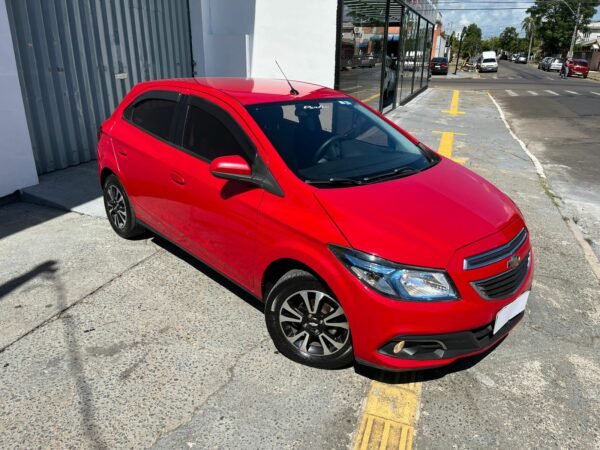 VENDIDO - Chevrolet Onix LTZ 1.4 manual 2014