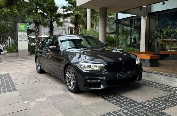 VENDIDO - BMW 530i M Sport - 2018