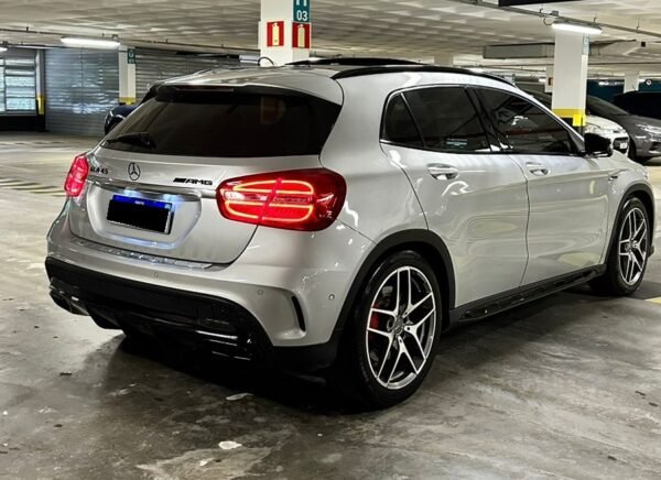 Mercedes-Benz GLA 45 AMG 2.0 Turbo 2015 - Image 4