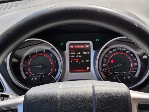 Dodge Journey SXT 3.6 V6 2014 - Image 24