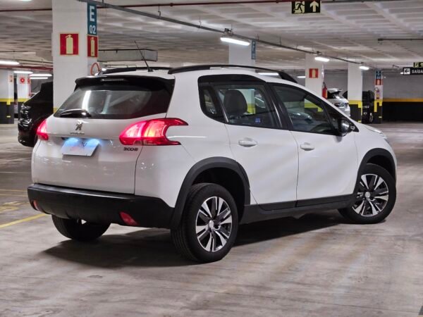 Peugeot 2008 Allure Pack 1.6 16V 2022 - Image 5