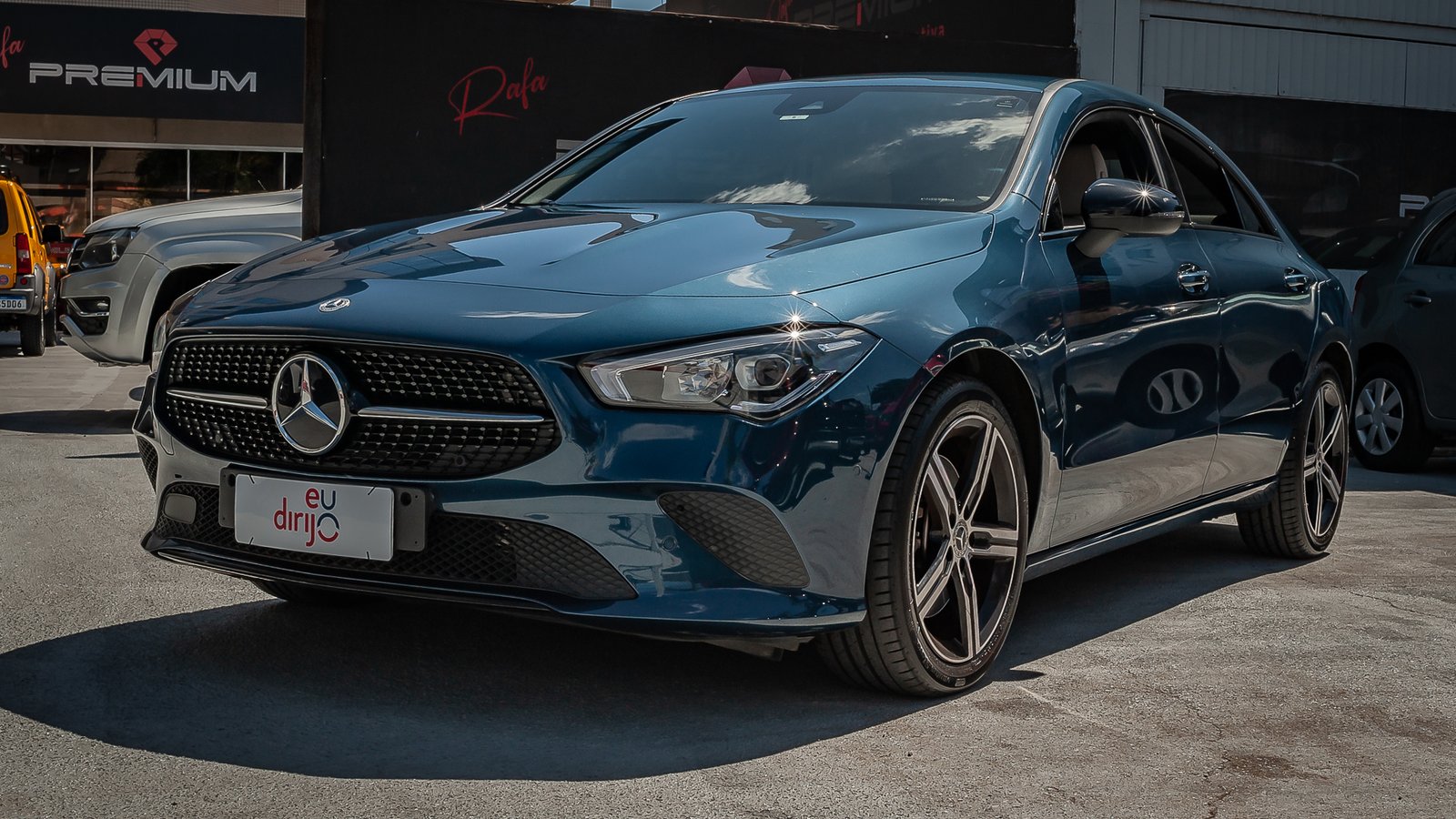 Mercedes-Benz CLA 250: sedã coupé com presença